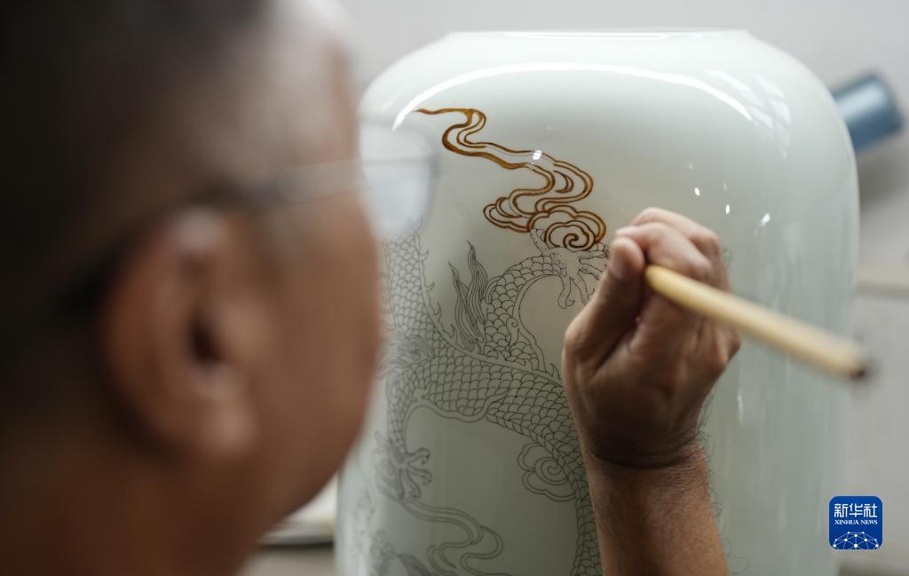巴黎人手机下载